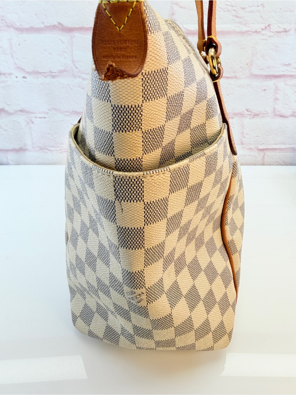 Luxury Checkered Canvas Tote with Tan Leather Straps - Picture 4 of 14